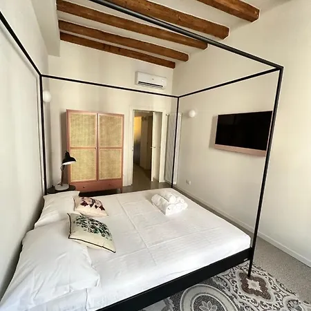 Navigli Porta Genova Apartment *